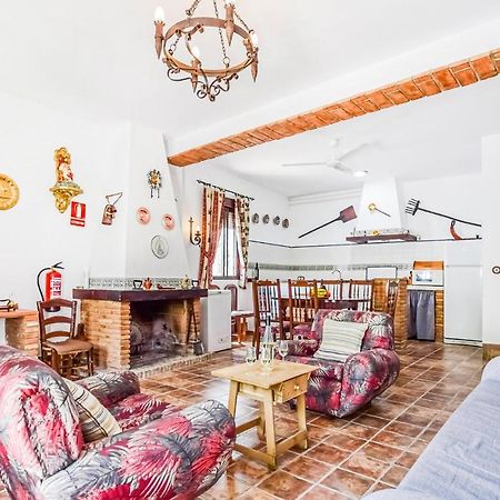 3 Bedroom Awesome Home In Rute Exterior foto