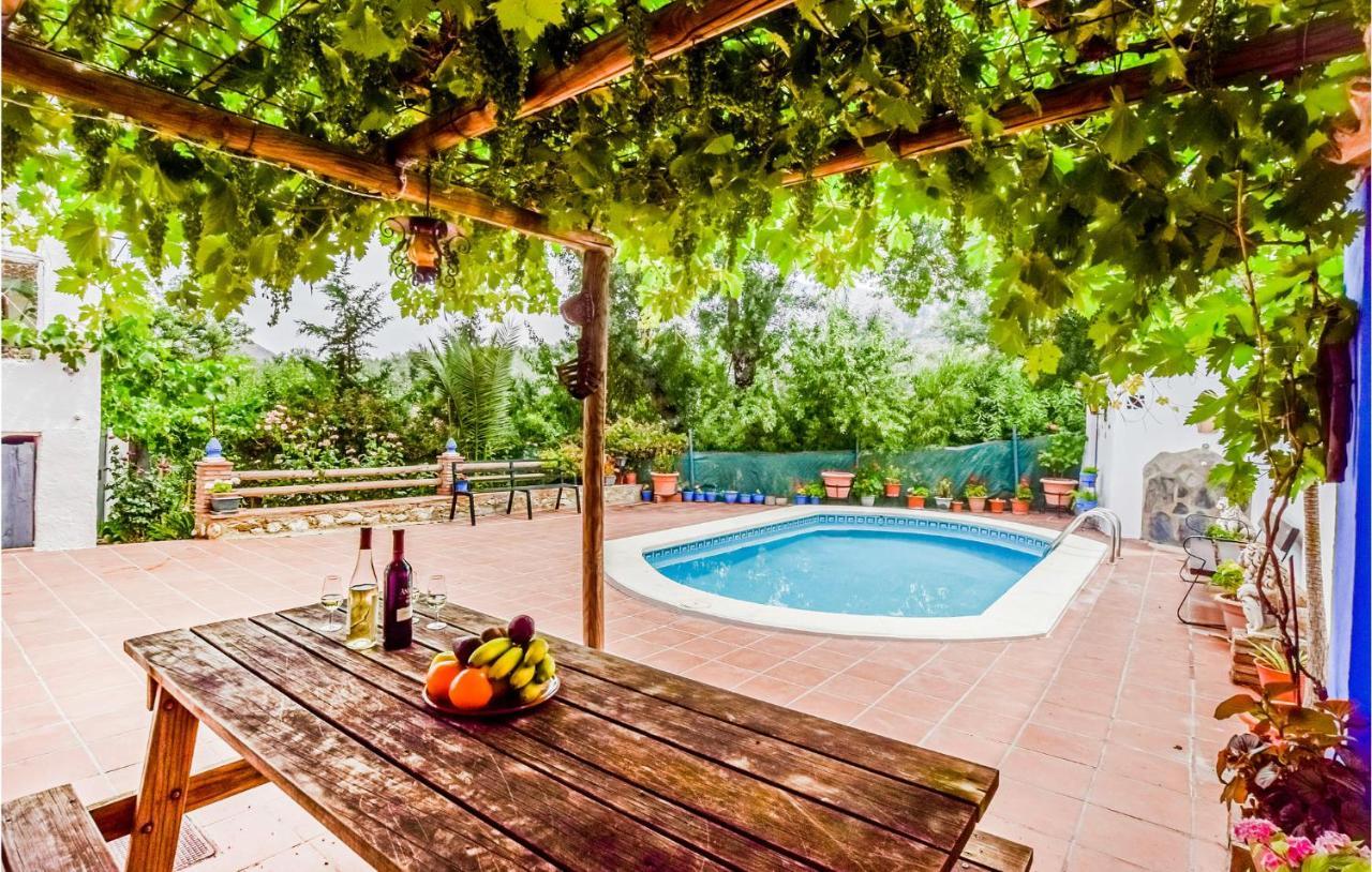 3 Bedroom Awesome Home In Rute Exterior foto
