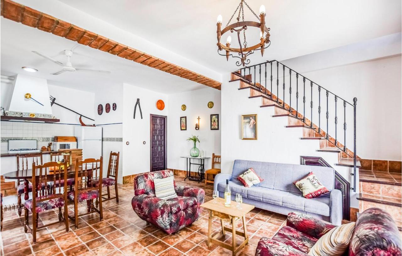 3 Bedroom Awesome Home In Rute Exterior foto