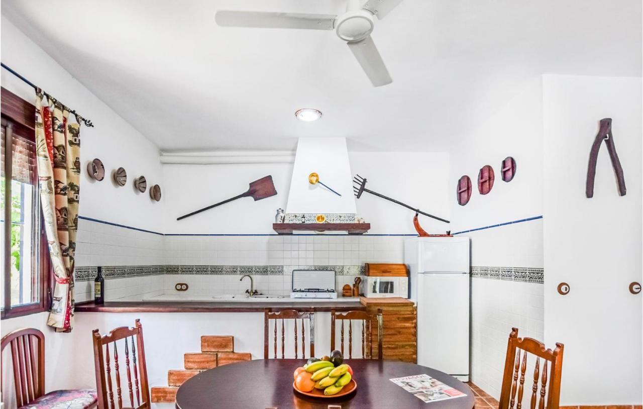 3 Bedroom Awesome Home In Rute Exterior foto