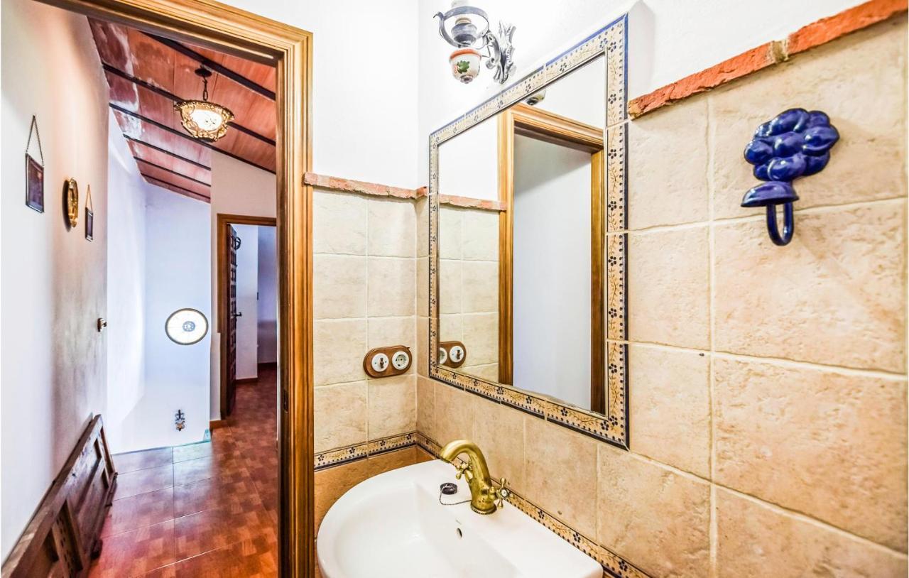 3 Bedroom Awesome Home In Rute Exterior foto